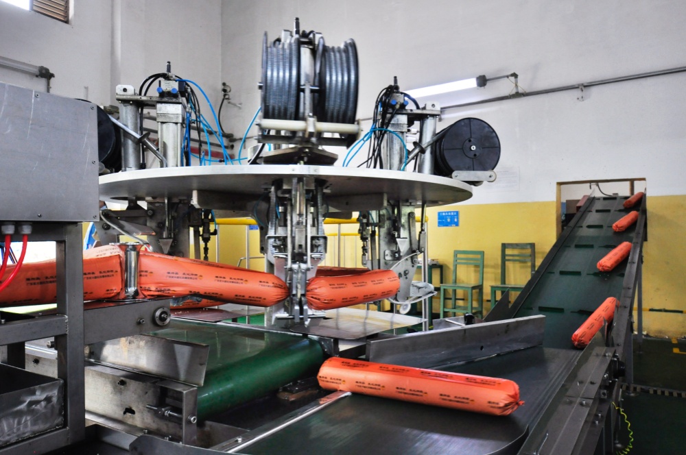 1730901754795550.jpg 图4-乳化炸药生产线_副本.jpg